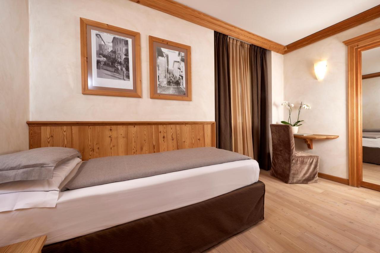 Hotel Rezia Bormio Habitación foto