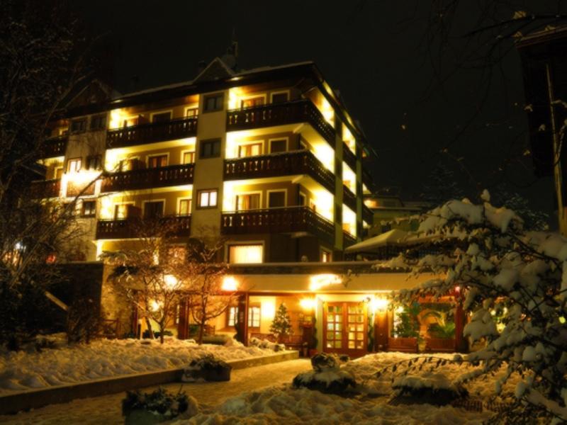 Hotel Rezia Bormio Exterior foto